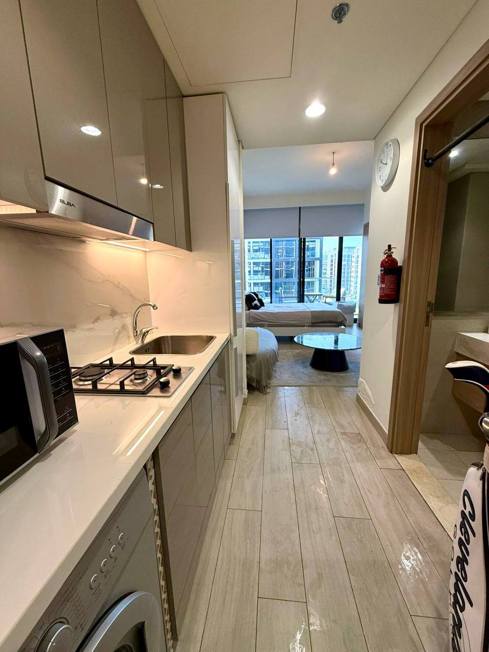 Студия в Azizi Riviera, Meydan, меблирована, готова к заезду, вид на город