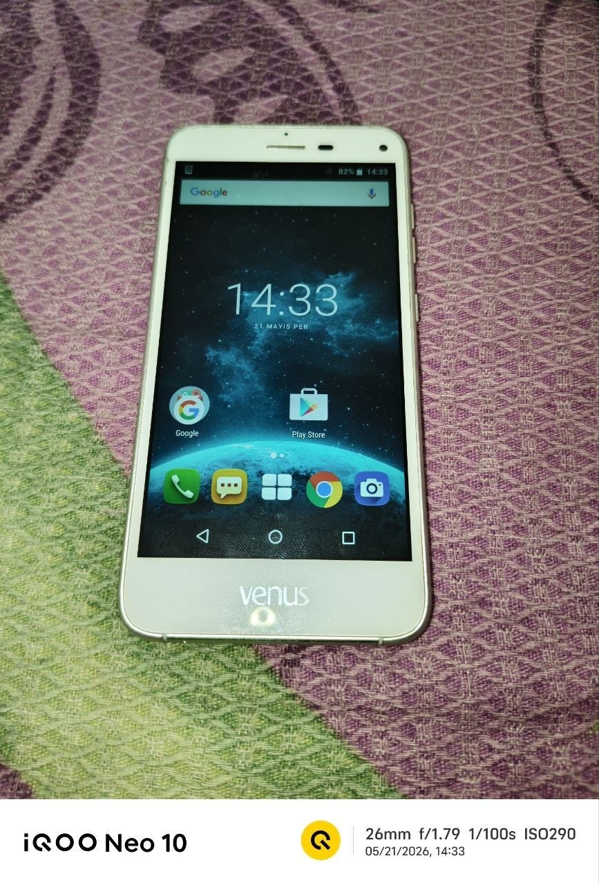 Турецкий телефон Vestel Venus V3 5070, 1600 лир
