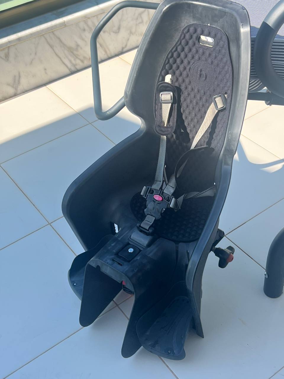Продажа — Детское велосипедное кресло Bellelli Lotus Standard B-Fix