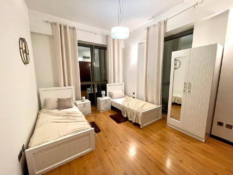 Rooms and bedspaces for girls near metro station in Al Barsha-1