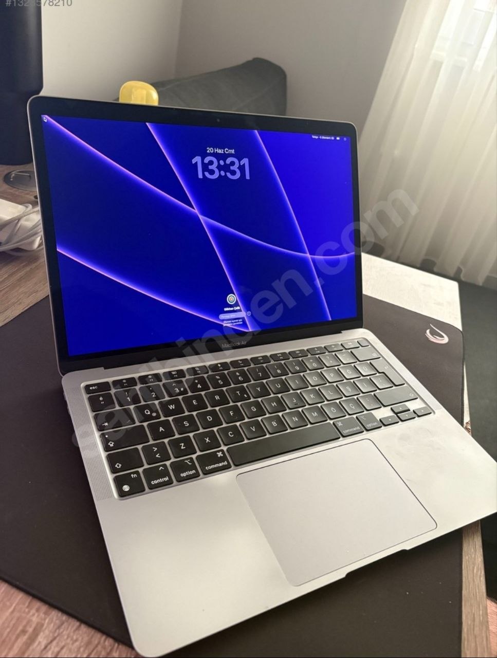 Продажа ноутбука Macbook Air M1 8/256 в идеальном состоянии, полный комплект
