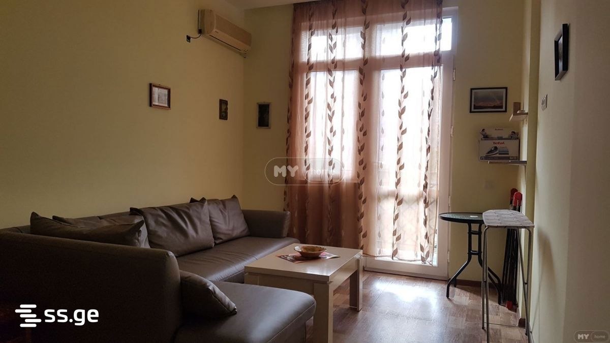 1 room Flat for rent, separate bedroom, 40m²