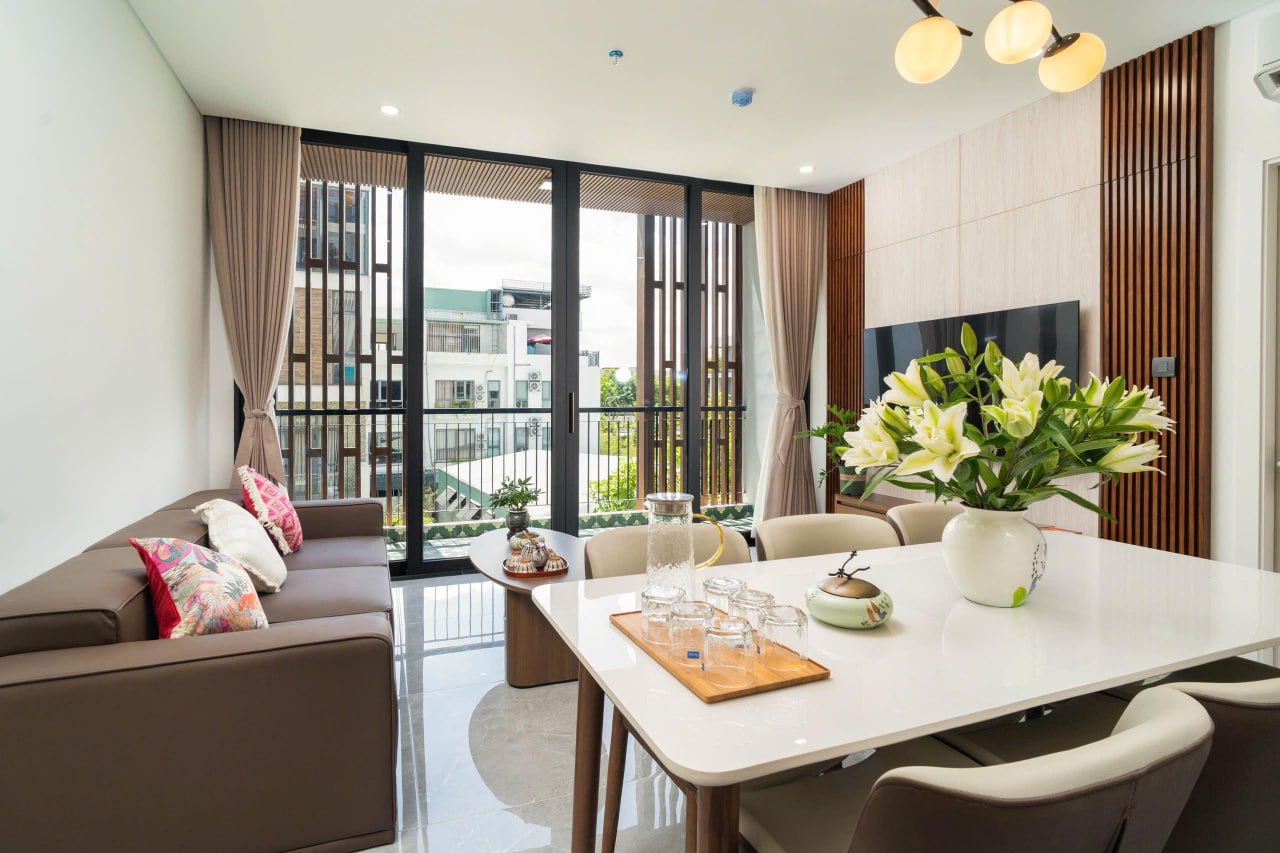 2-bedroom apartment near Lotte Mart, fully furnished with gym access