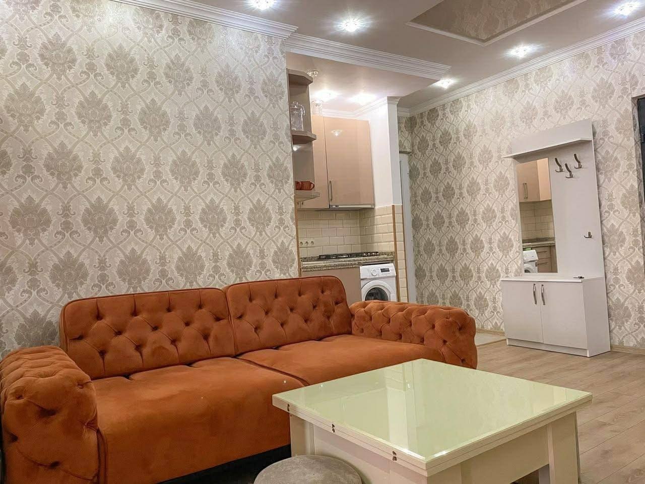 Студия 40м² с зонированием Батуми, 5 этаж, кондиционер, балкон, 380$ в год