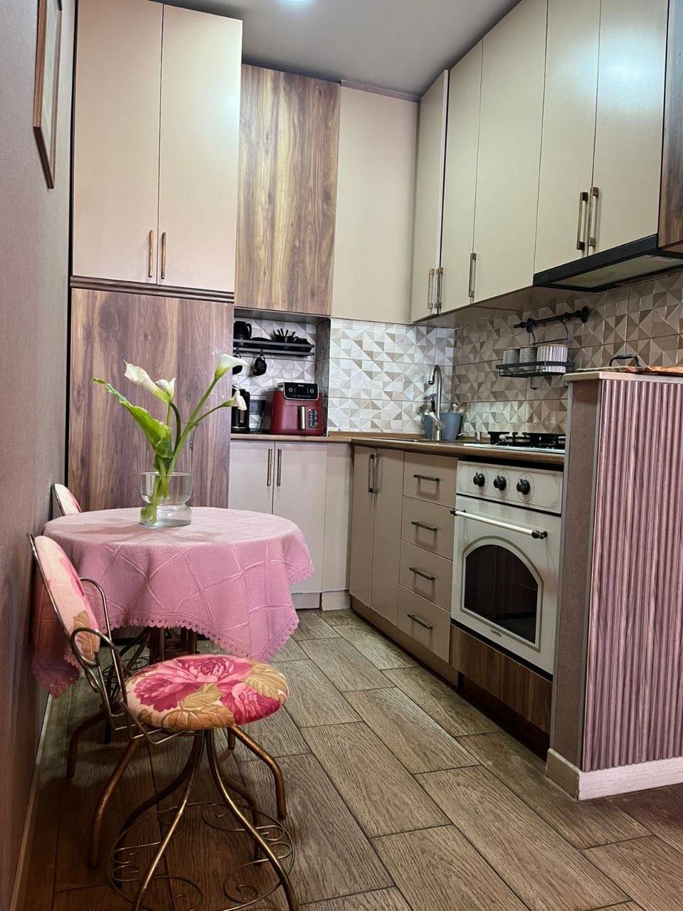 Сдам — Квартира 1 спальня, 55 м², центр. отопление, Селим Химшиашвили 32