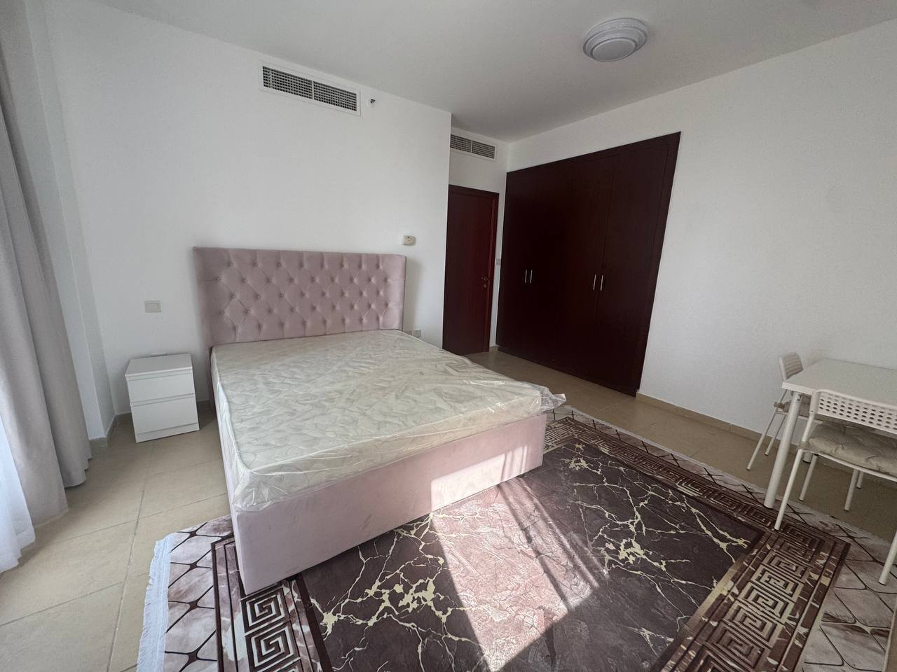 Комната в Murjan 6, JBR, 3000 AED/месяц, коммунальные услуги и WiFi включены, без депозита
