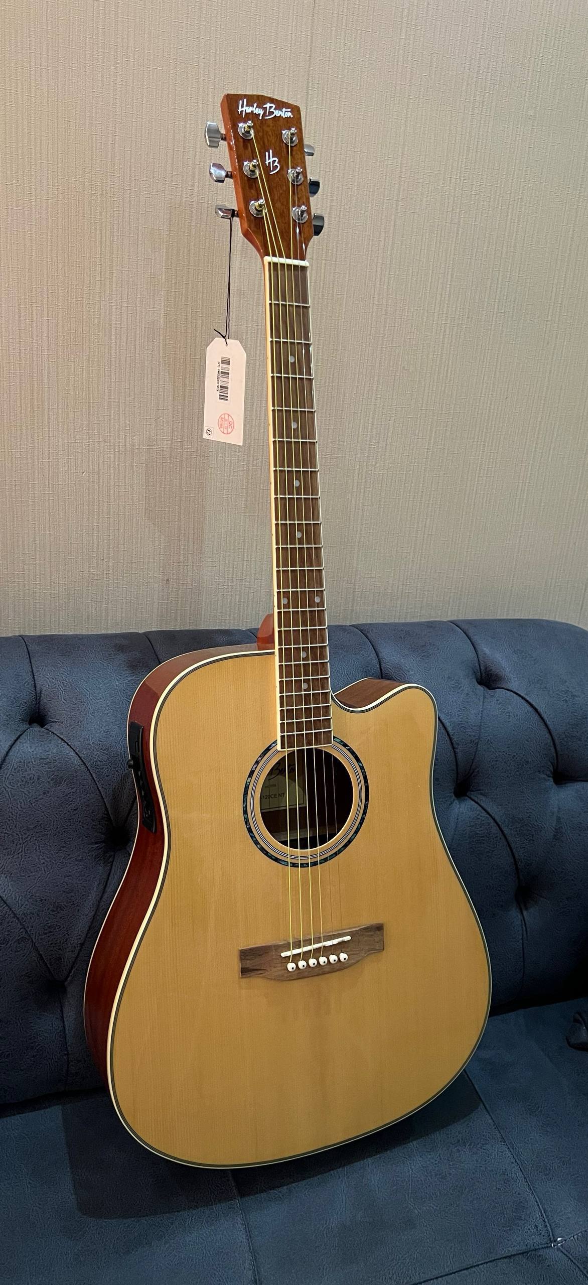 Продажа — Электроакустическая гитара Harley Benton D120ce, отстроена, с аксессуарами
