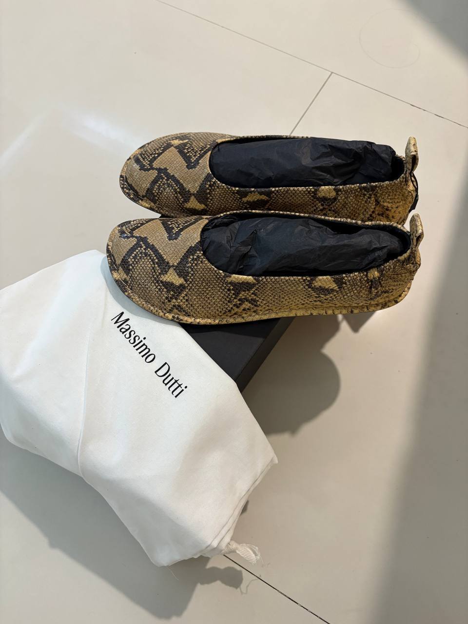 Продажа — Обувь Новые балетки Massimo Dutti, размер 38, кожаные