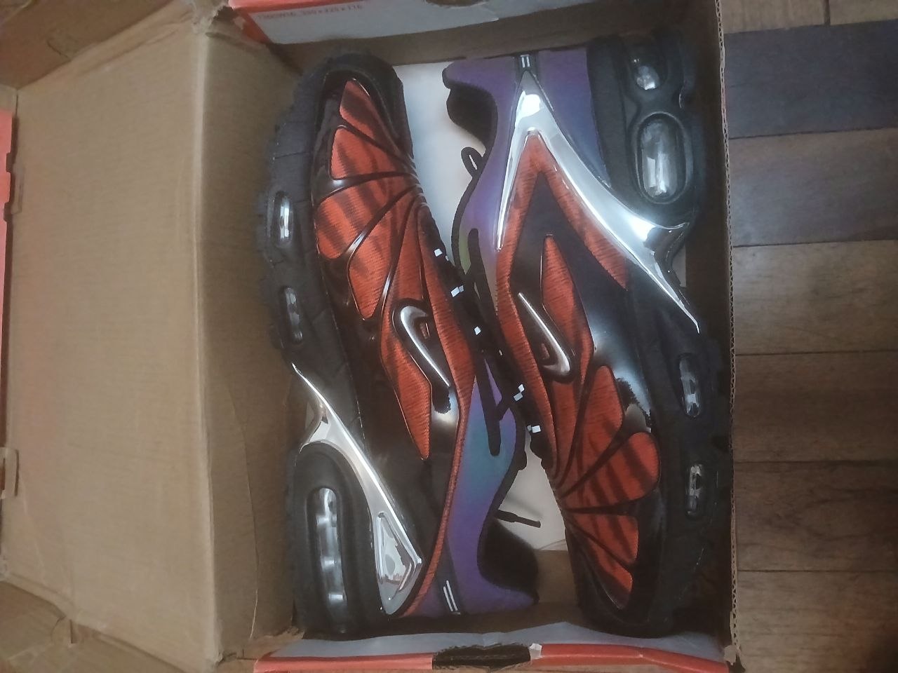 Продам новые кроссовки Nike Air Max Plus (TN), размер 45