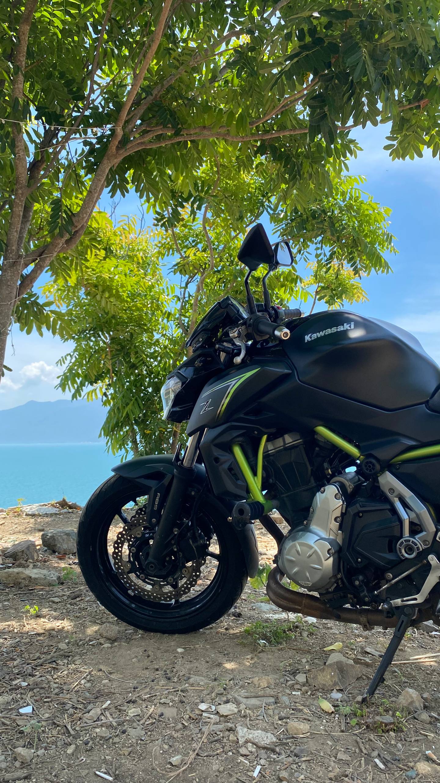 Продажа — Мотоцикл Kawasaki Z650 (2018) в Нячанге