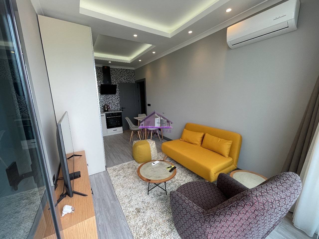 Сдается 2-комнатная квартира в Батуми, 50 м², 1 спальня, 950$