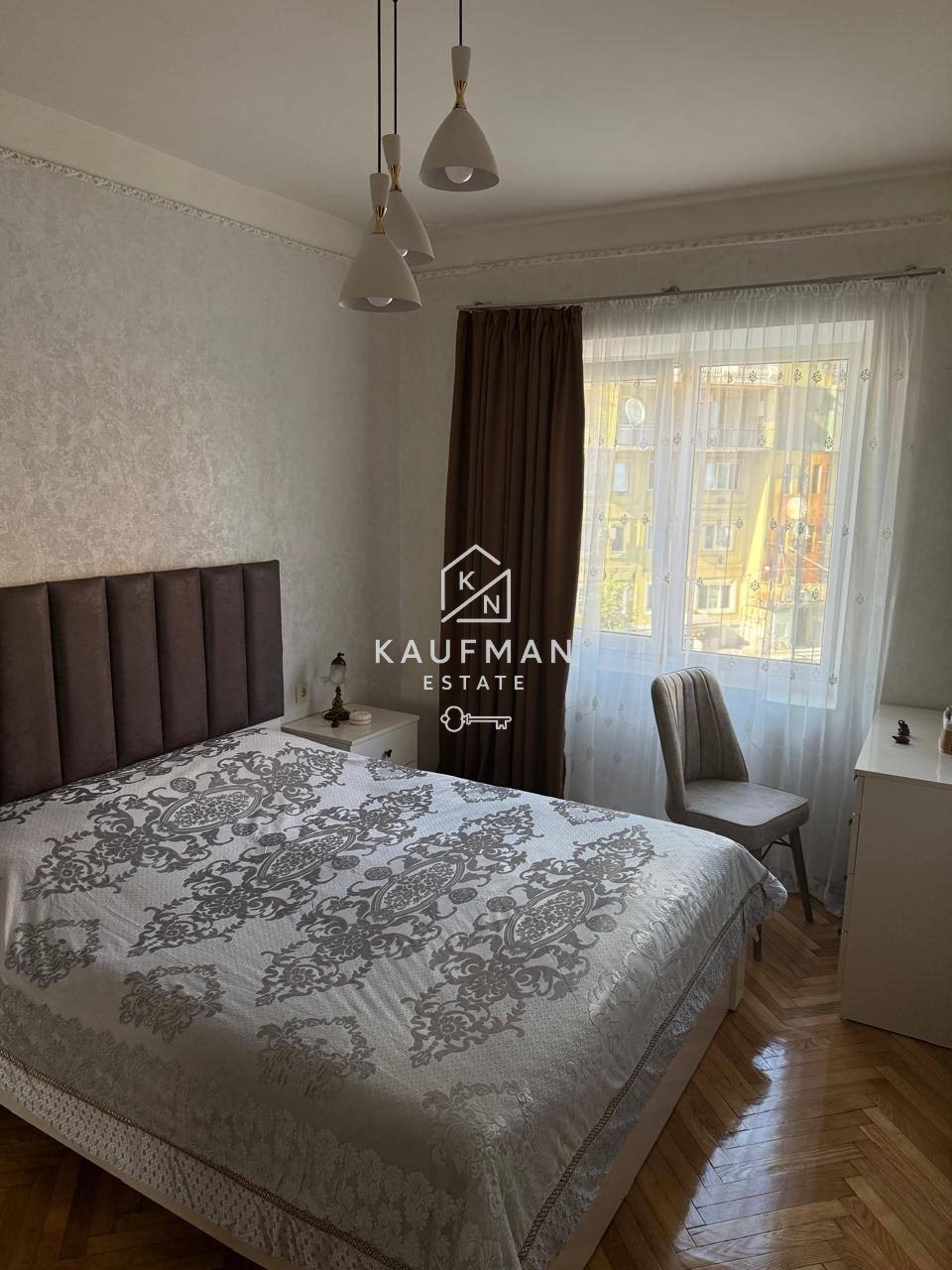Продаётся квартира 2+1 площадью 120 м² на улице Агмашенебели, 20