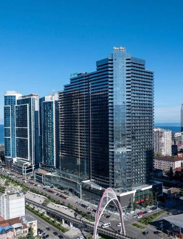 Продажа новой студии 32 кв.м в BlueSky Tower с видом на море