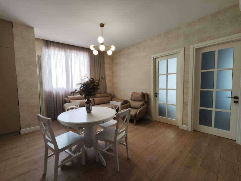 3-комнатная квартира, 65 м², 10 этаж, центральное отопление, старый город