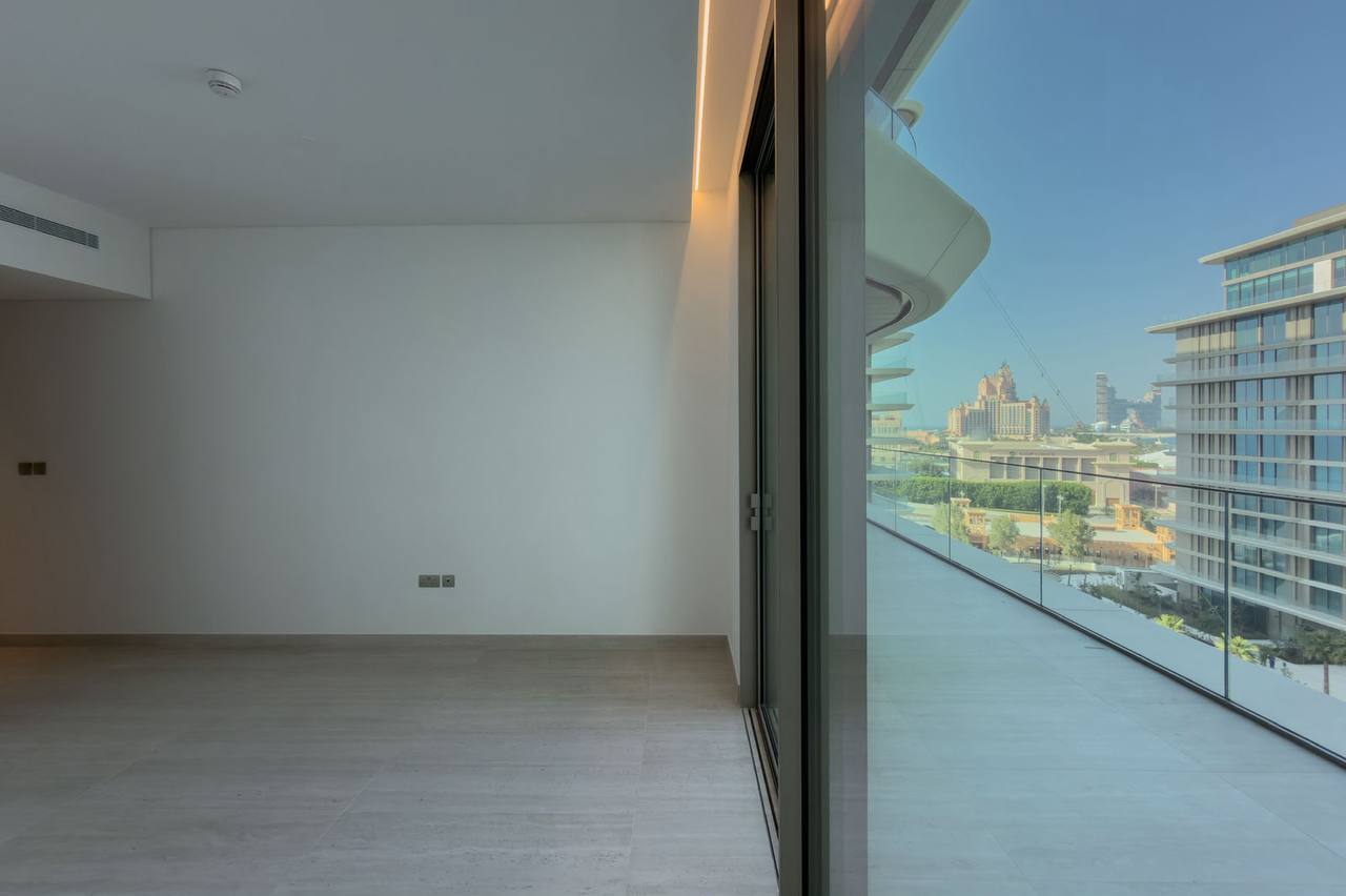 3-bedroom apartment at Serenia Living, Palm Jumeirah, 222 sq.m, unfurnished with sea view, 12500000 AED