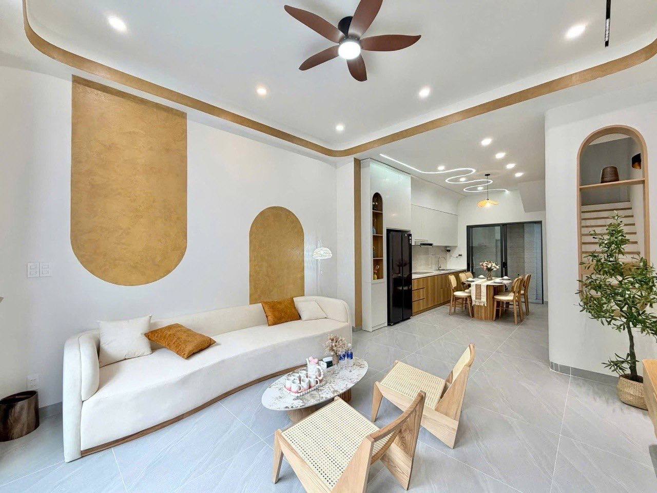 3-bedroom fully furnished house in Hai Chau, Da Nang, near beach