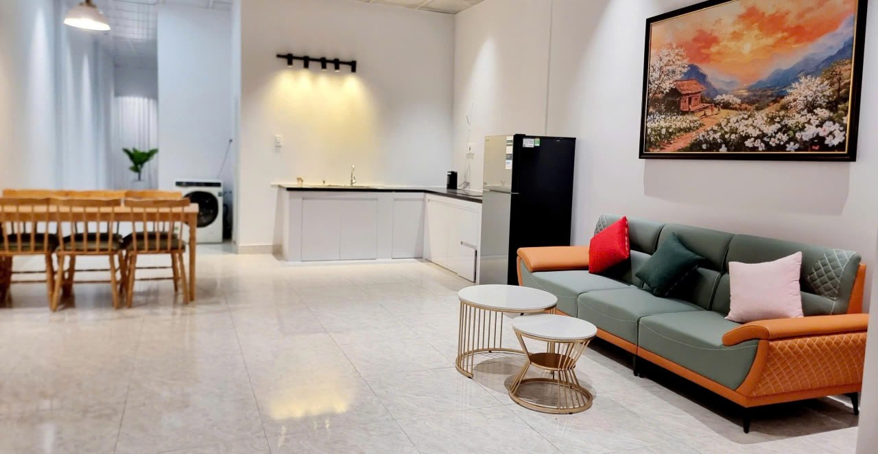 2-bed furnished house with parking, pets allowed, Da Nang — 16 million VND/month