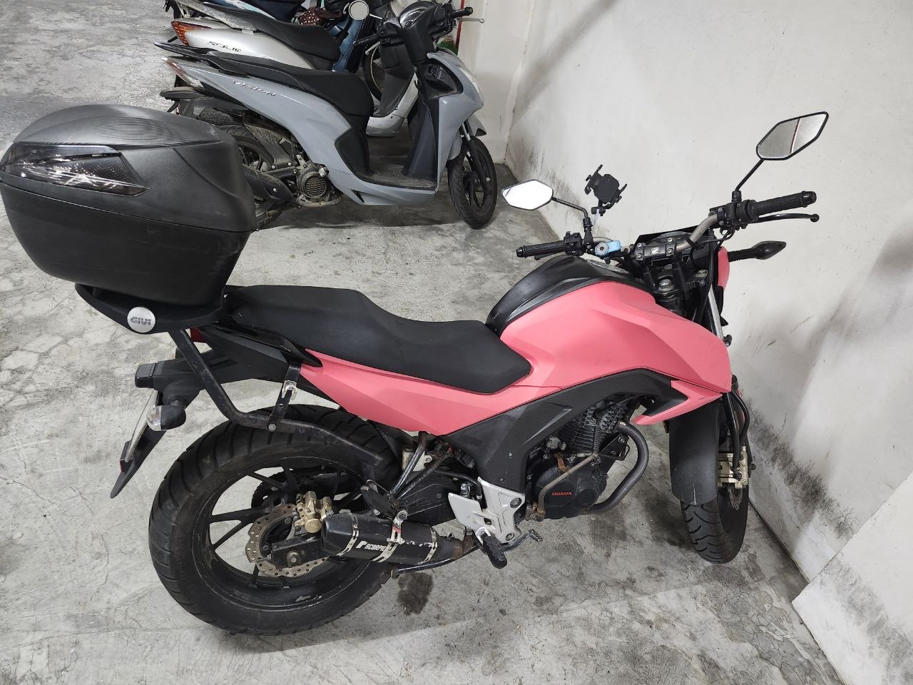 Honda Hornet 163cc в аренду, отличное состояние, обслужен, для роста 170+, надежный и экономичный