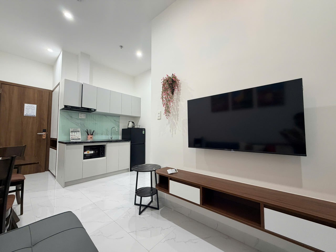 Brand new studio/1BR apartment in Son Tra, Da Nang, fully furnished
