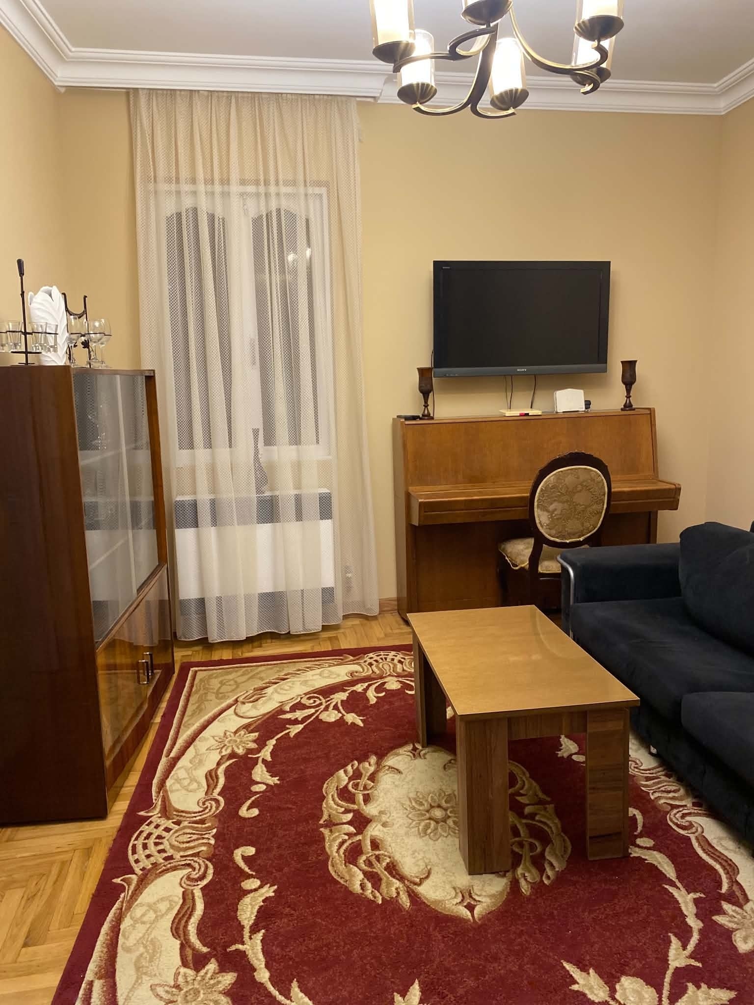 Этаж частного дома 2+1 на ул. Меликишвили, 70м², отдельная кухня, газ, центральное отопление, кондиционер, 650$ в месяц