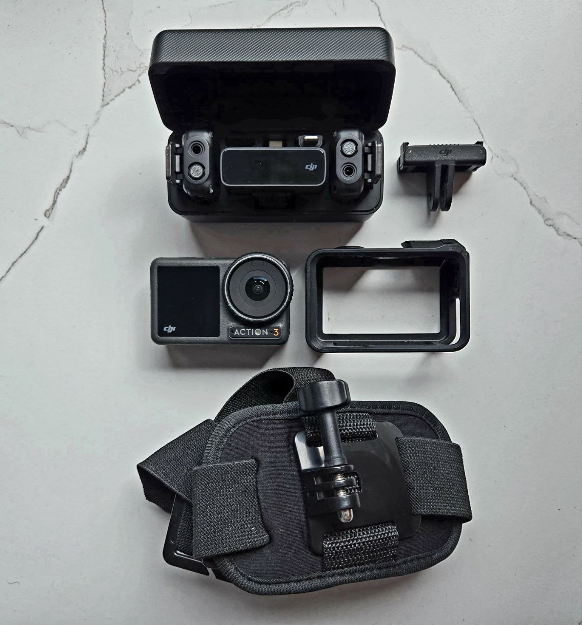 DJI Osmo Action 3 camera and DJI Mic ASB01 microphone kit, mint condition