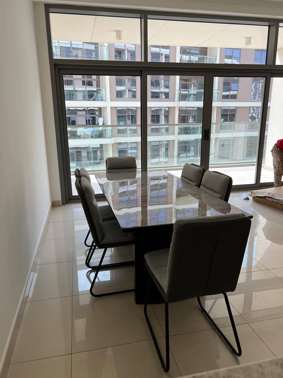 Dining table 90×182 cm with 6 chairs