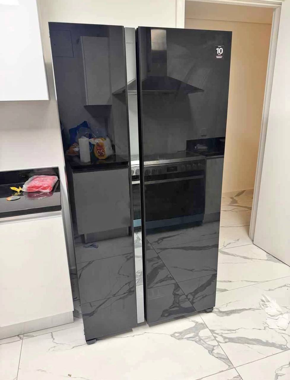 For sale - Hitachi Side-by-Side refrigerator, 700L