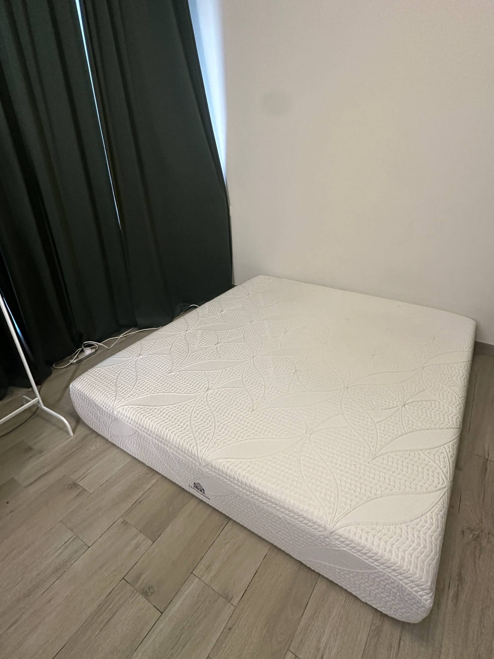 Матрас HomeCentre Bliss High Resilience Gel King 180x200 см, 500 AED