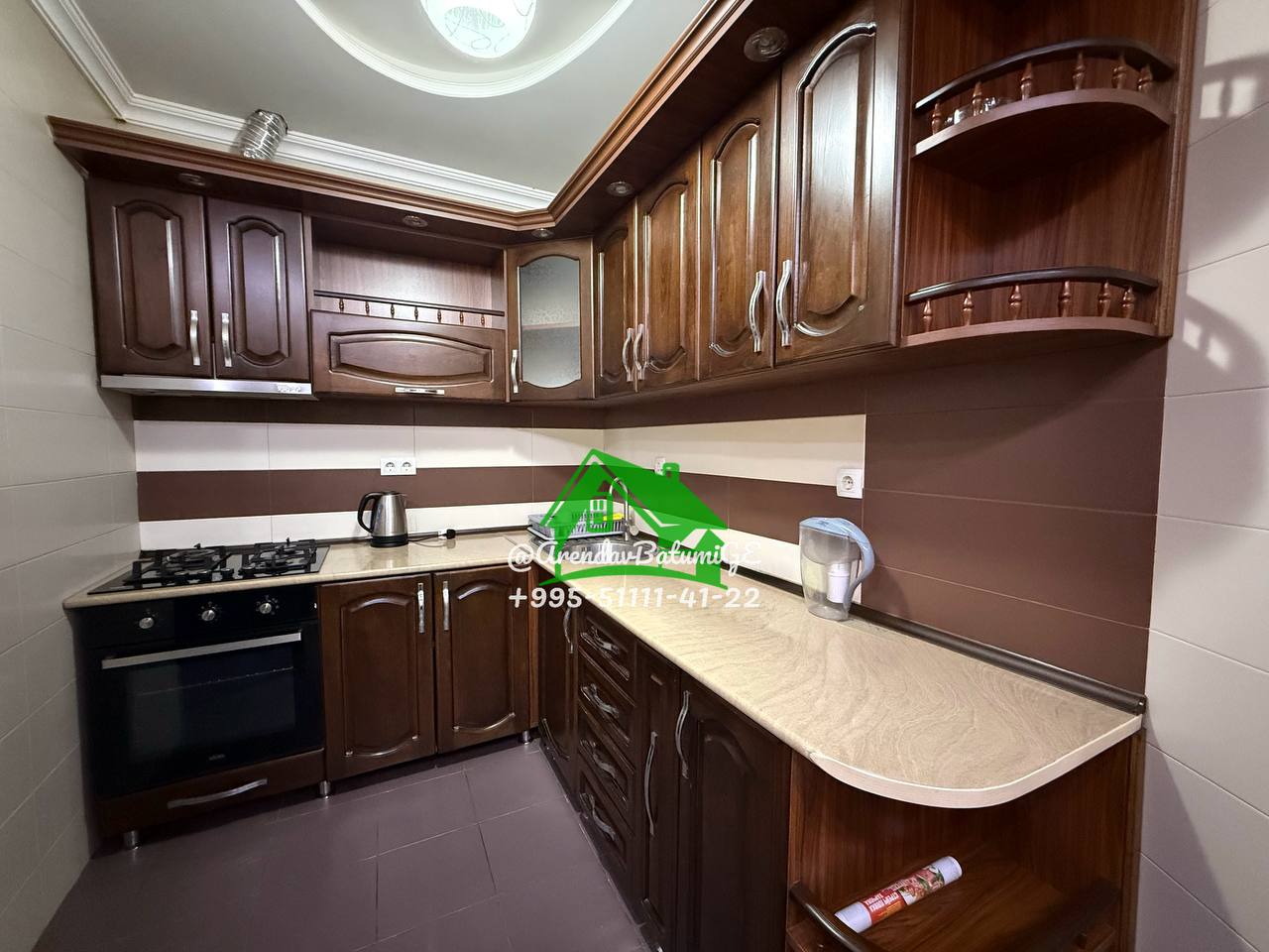 Сдается квартира в Батуми, ул. Ангиса 2 - 1+1, 50 м², 500$