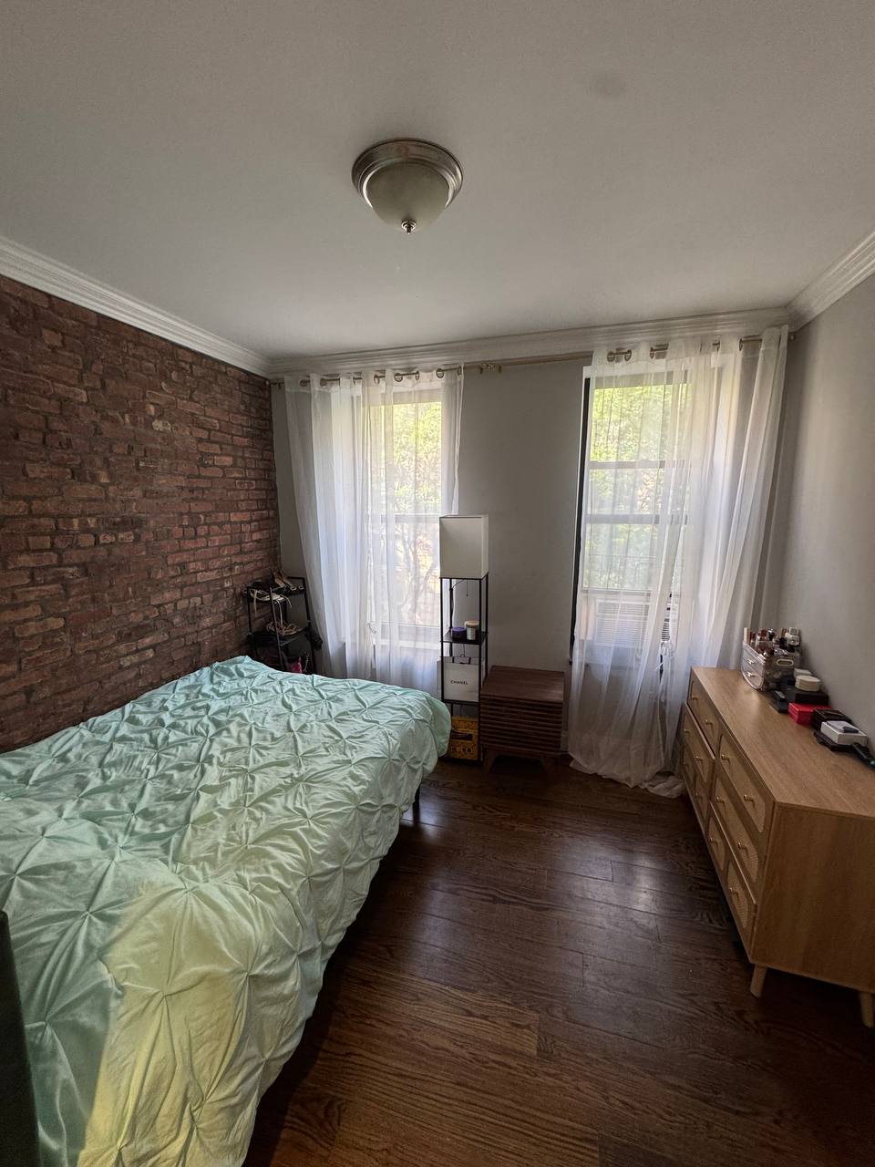 Room in shared apartment at East 100 St, New York available July 1-31, 4 minutes to Q train and 15 minutes to Central Park.