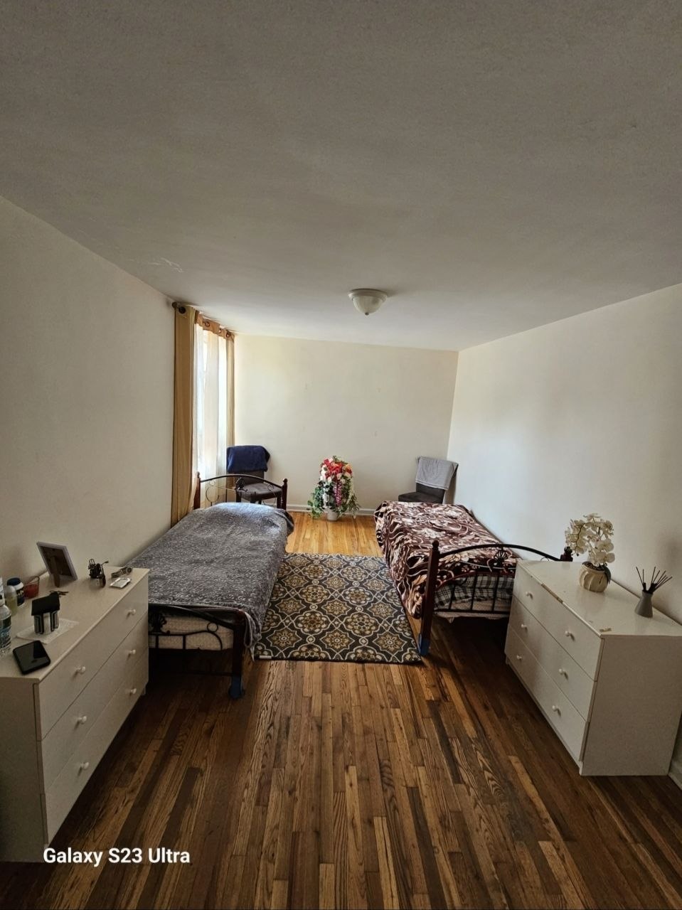 Комната для мужчины в трёхкомнатной квартире, Ocean Ave Brooklyn, без депозита, с 28 июня