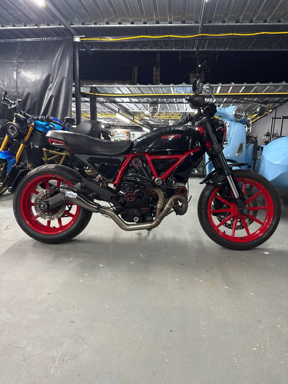 Продажа — Мотоцикл Ducati Scrambler 803, отличное состояние