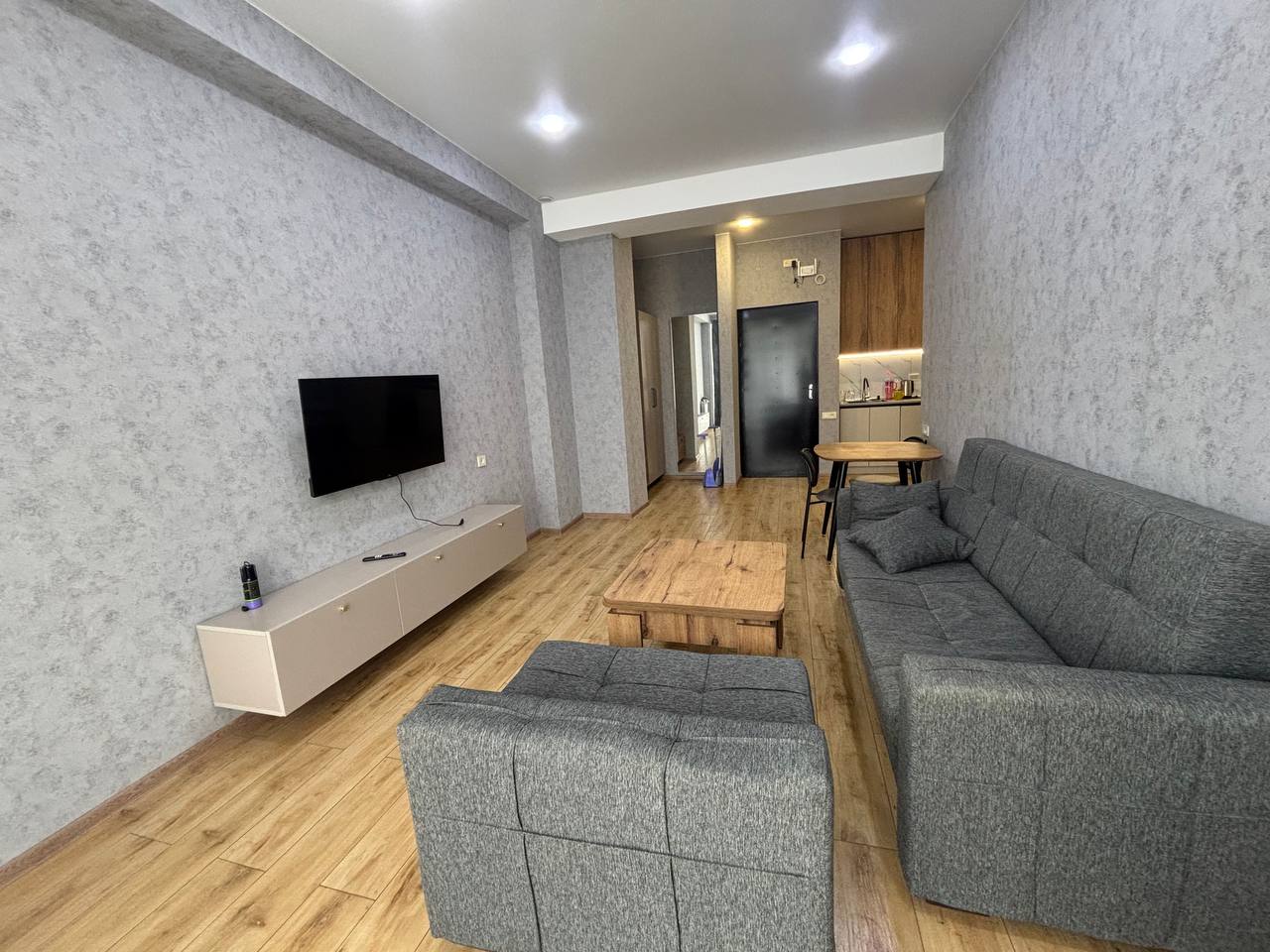 2-room apartment for rent in Tbilisi, 65 sqm, furnished, modern renovation, Isani area