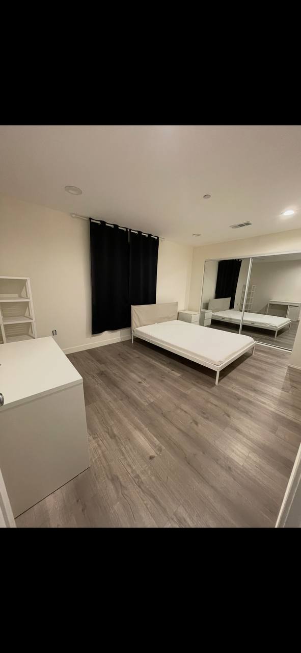 Сдаётся комната в North Hollywood с 1 июля, 1200 в месяц