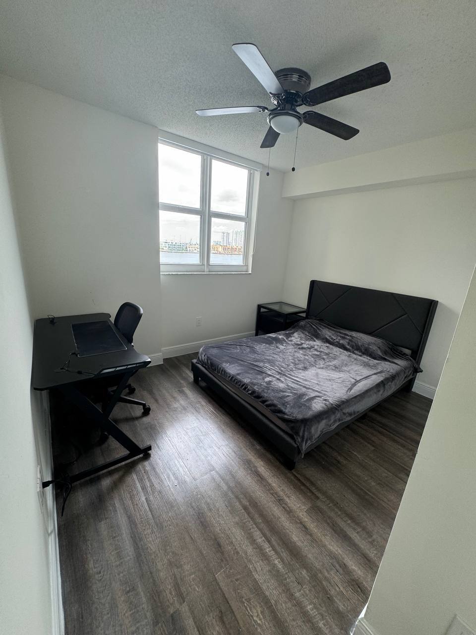 Сдаётся Bedroom на Sunny Isles с видом на залив и океан