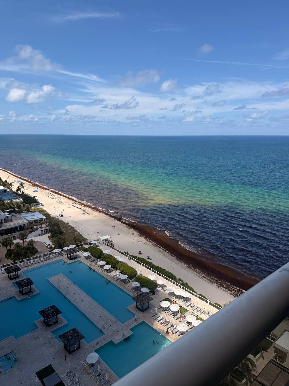 1-bedroom furnished oceanfront apartment Beach Club Hallandale, $3,600/month, July-August