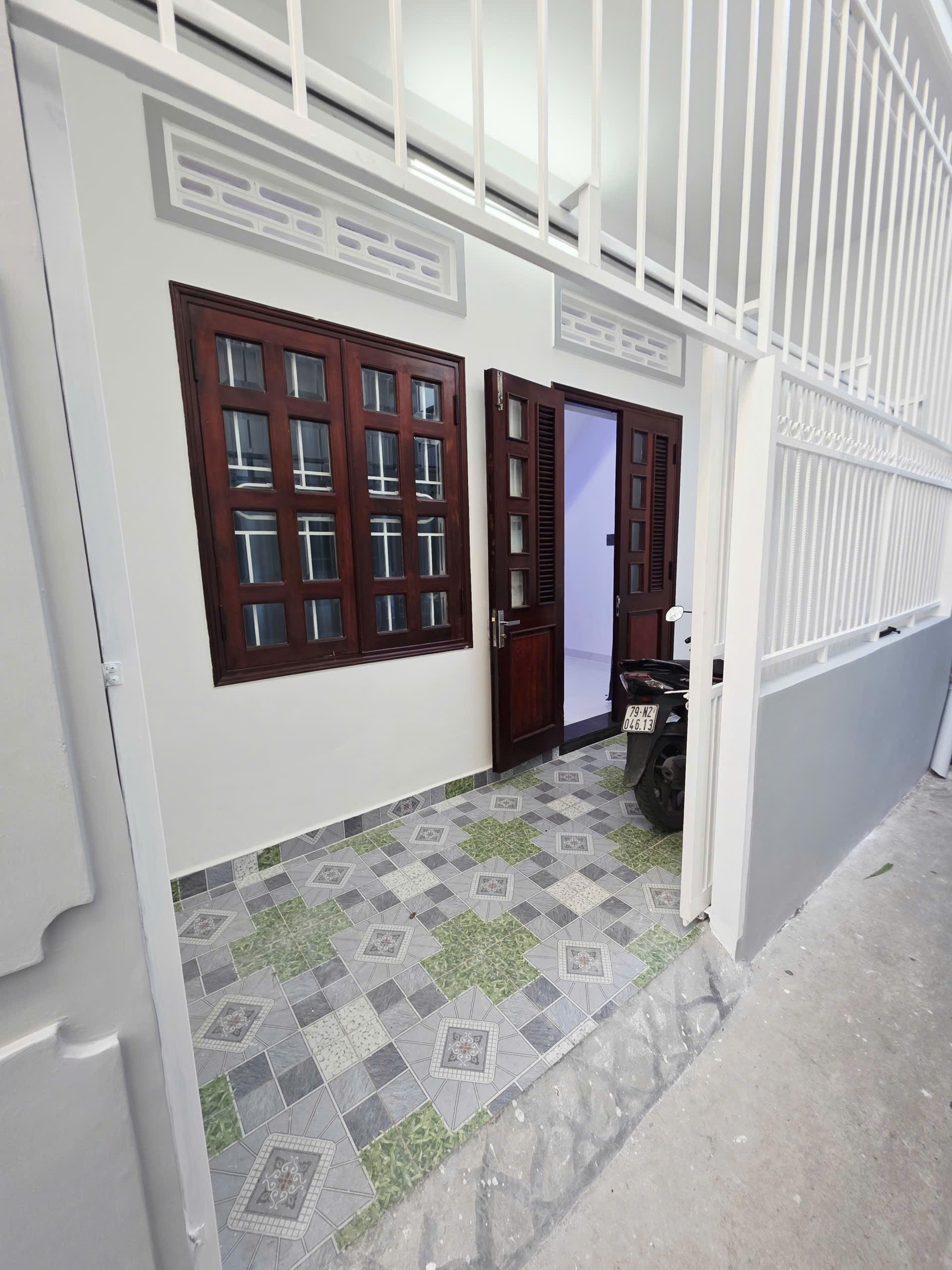 Красивый дом 4 спальни, меблирован, к северу от Нячанга, 150м²