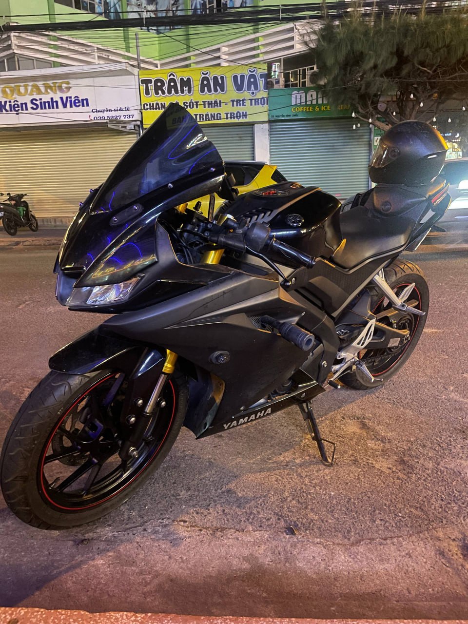 Продажа — Мотоцикл Yamaha YZF-R15 V3 2019 года, черный матовый, пробег 42696 км