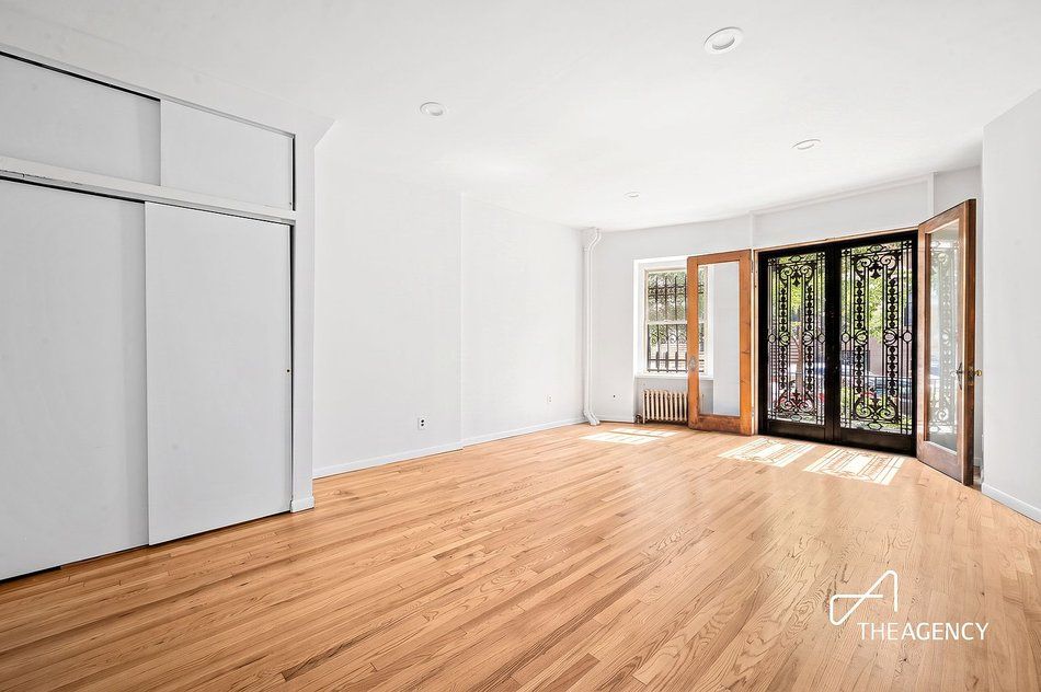Renovated apartment for rent in Upper West Side, New York