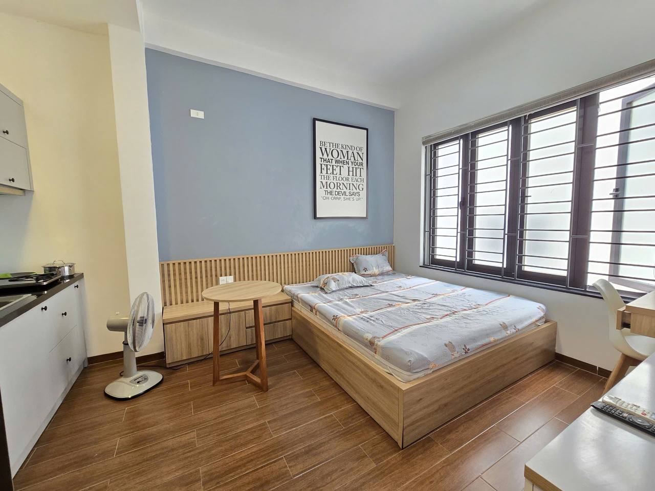 Сдается студия 25м² в районе Vườn Xoài, меблирована, большое окно, договор 3-6 месяцев