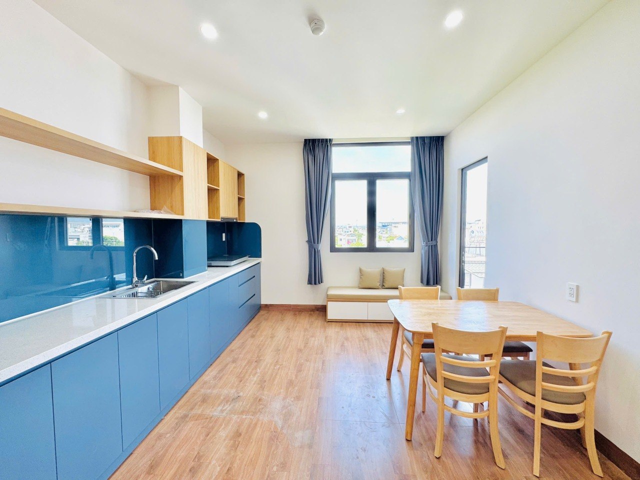 Сдам — New 2-bedroom apartment with river view in Hoa Xuan, Da Nang. 15,000,000 VND/month, negotiable.