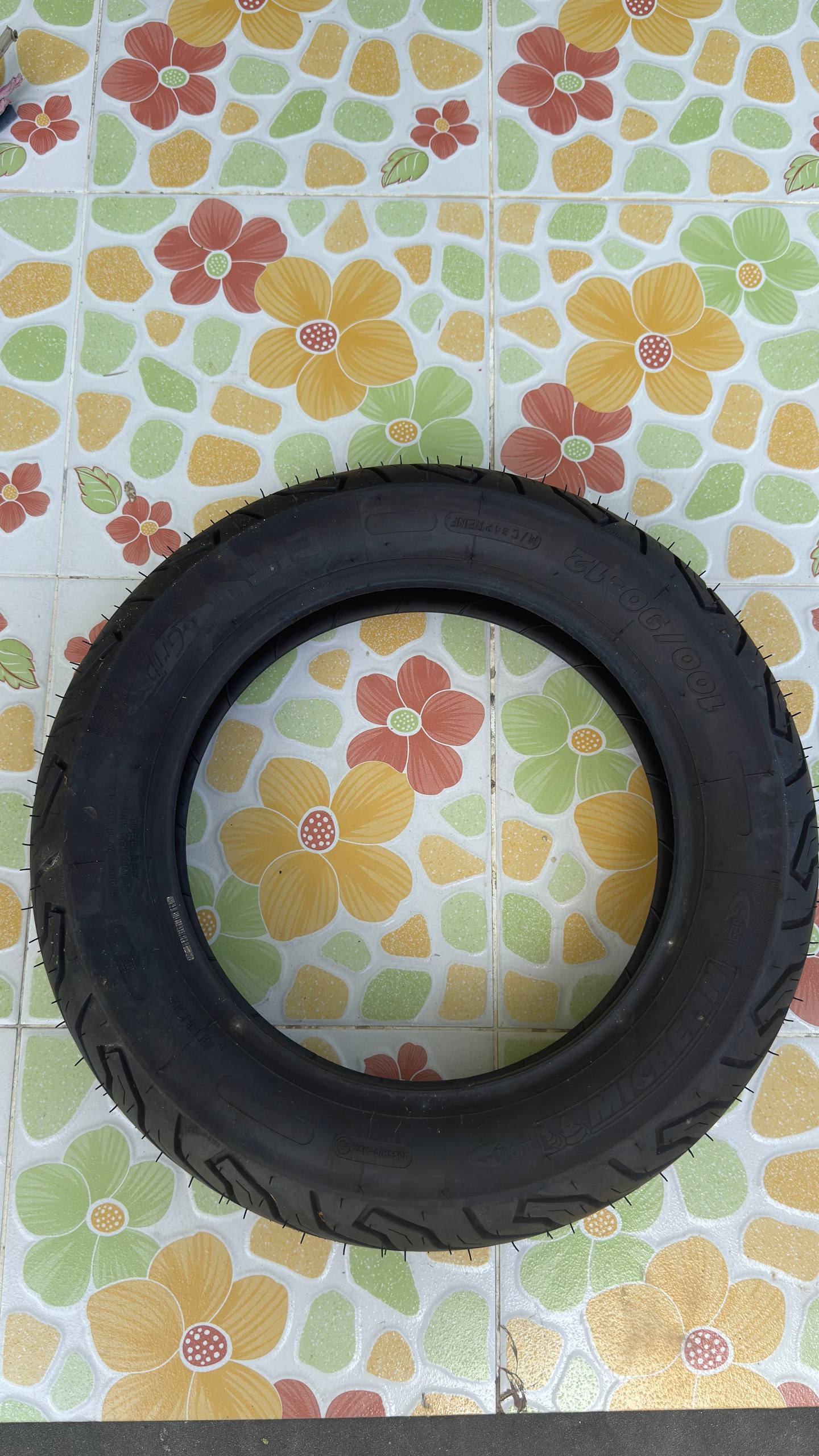 Sale — Scooter Michelin City Grip 100/90 -12 tire, 800 THB