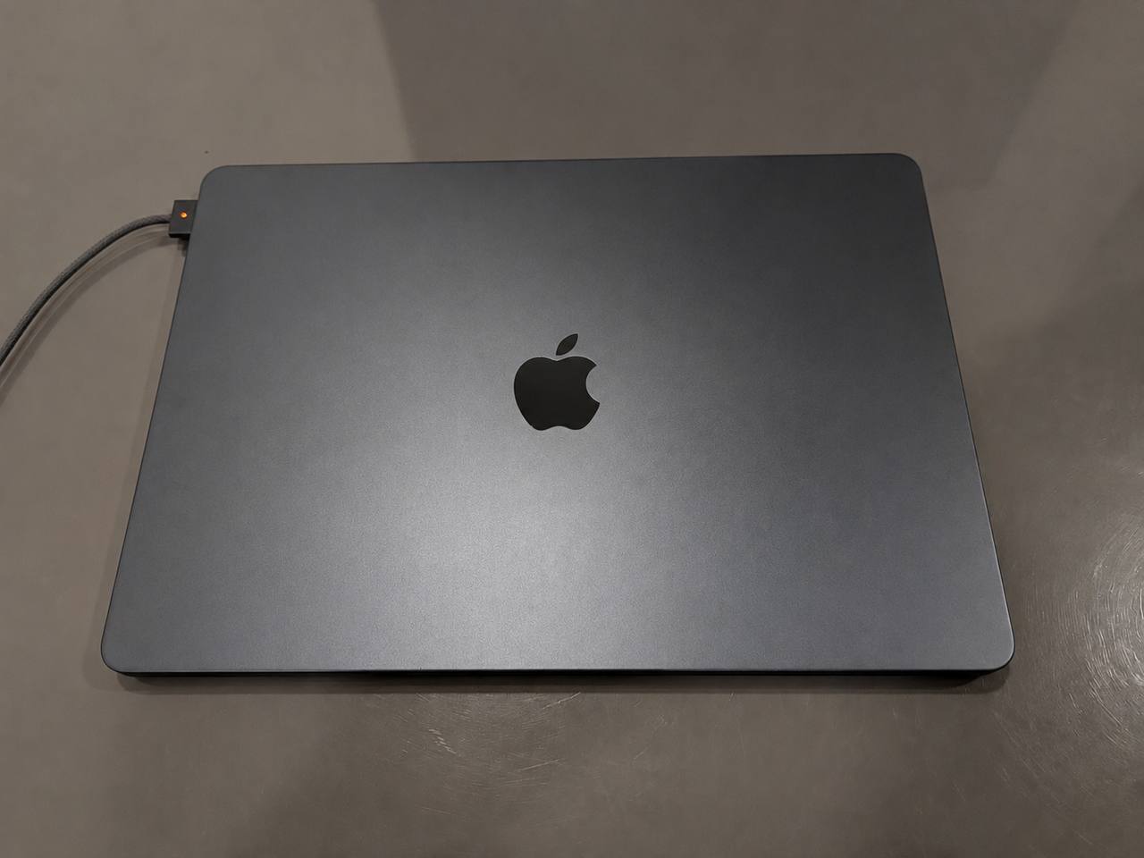 Продажа Macbook Air 13 M2 8/512gb, состояние идеальное