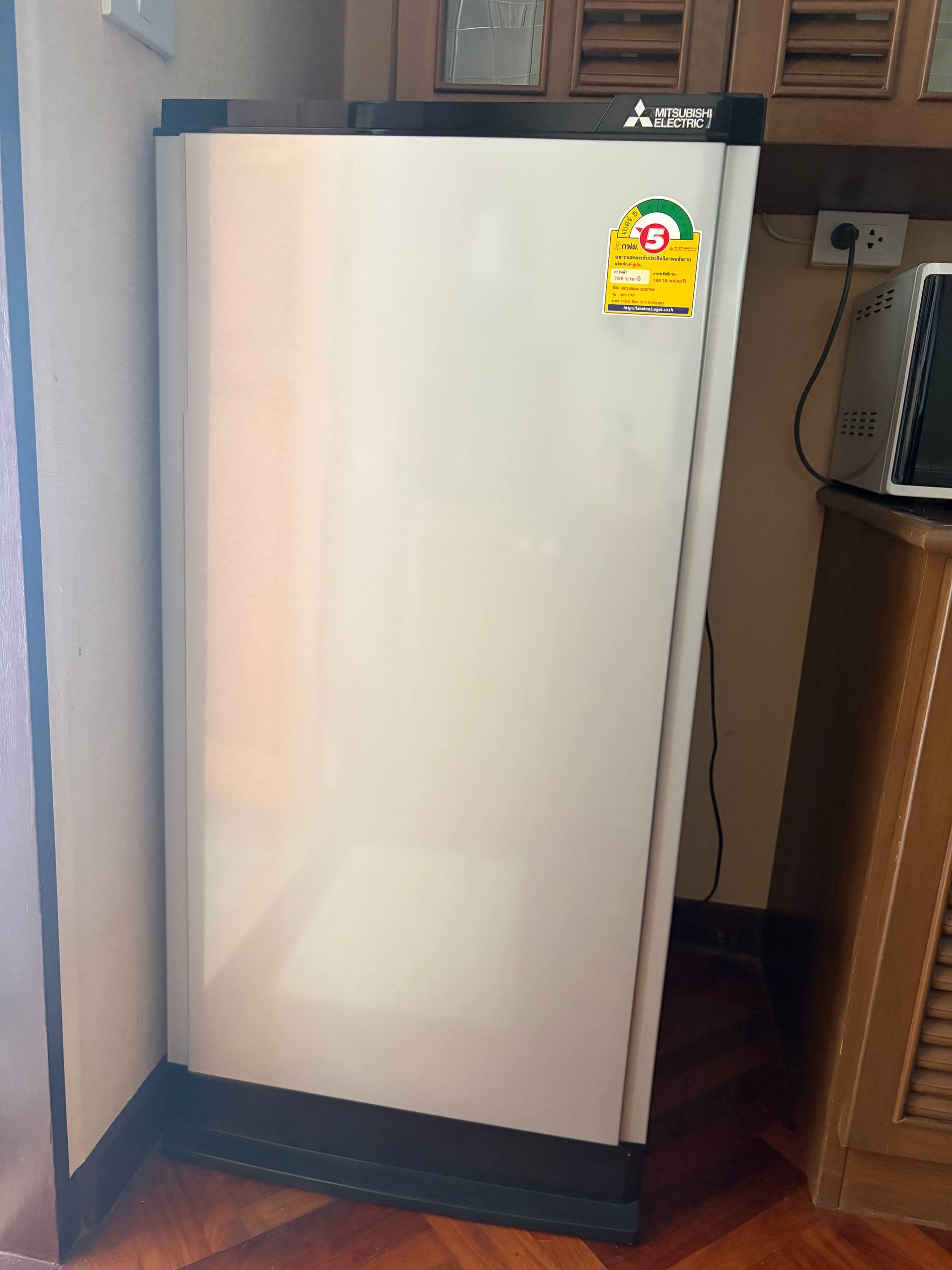 Working refrigerator available today or tomorrow, delivery available