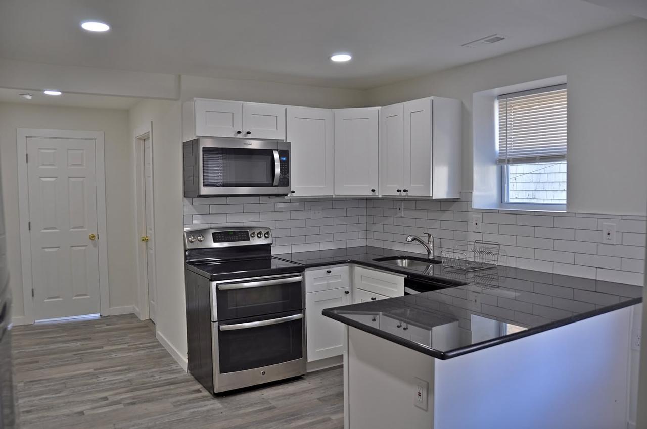 1-bedroom apartment in Willow Grove PA, 650 sq ft, two separate rooms, laundry, $1,500/month