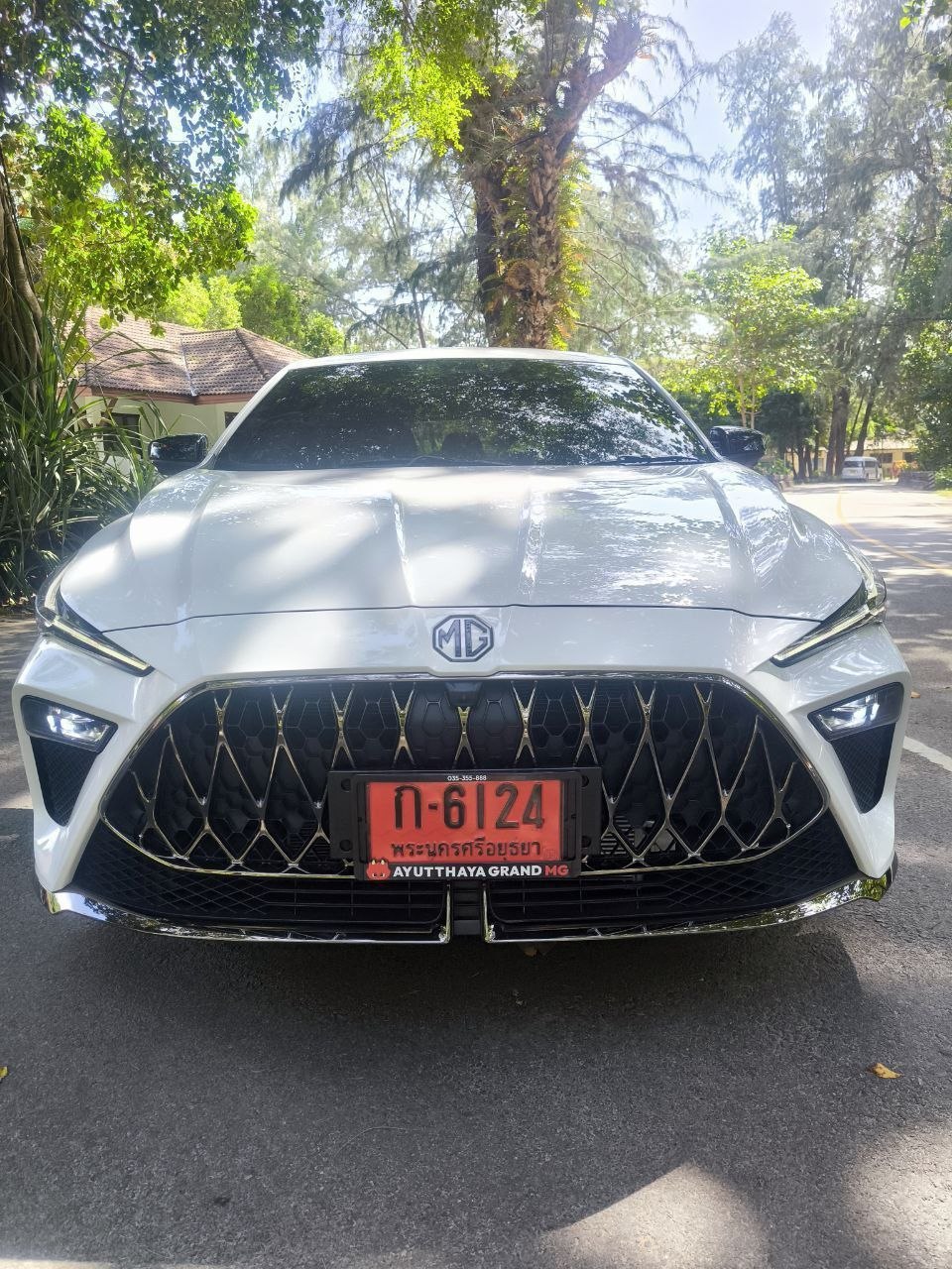 Аренда MG5 2024 Phuket — MG5 и MG5 X PRO разные цвета, ежедневная/ежемесячная аренда от 700-14,000 THB, права не требуются, страховка включена, подменное авто