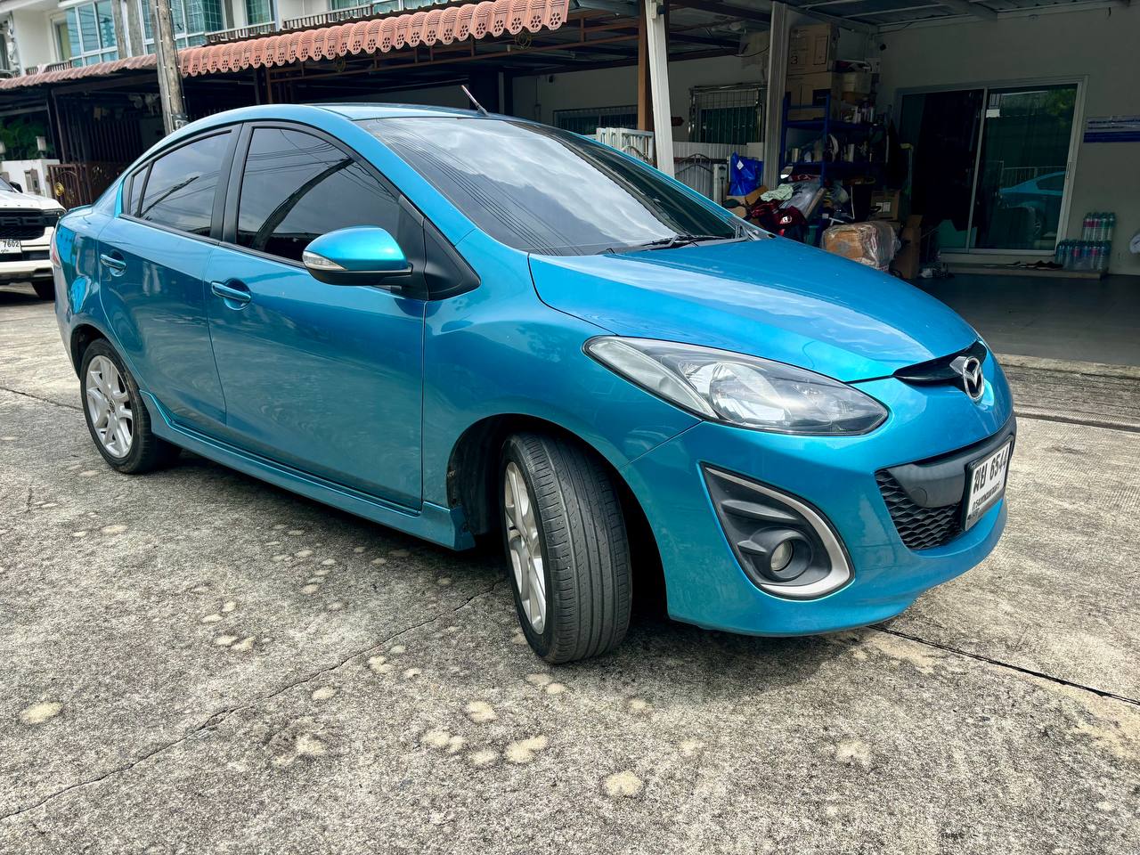 Mazda 2 Sedan, аренда на Пхукете, 8000 бат в месяц