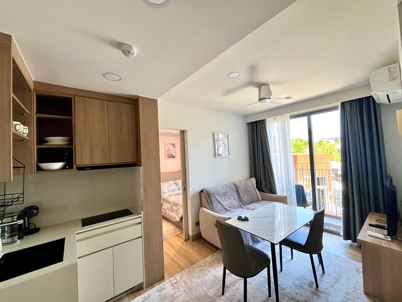 Сдам 2-комнатную квартиру в Bang Tao, комплекс Laguna SkyPark Celeste, новый корпус, полностью меблирована, 2 санузла, 10 минут до моря