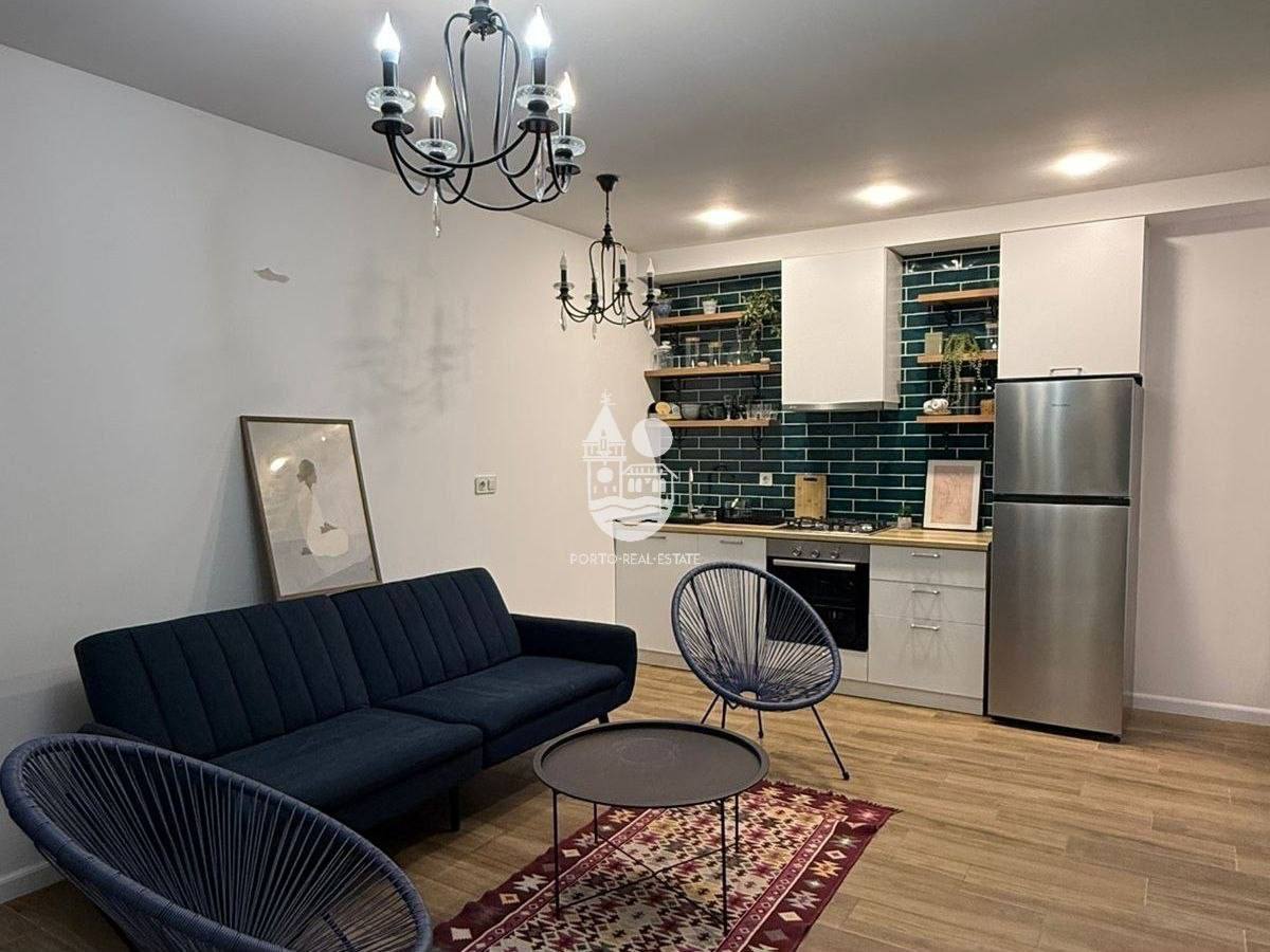 1+1 apartment near Park 6 May, 55m², central heating