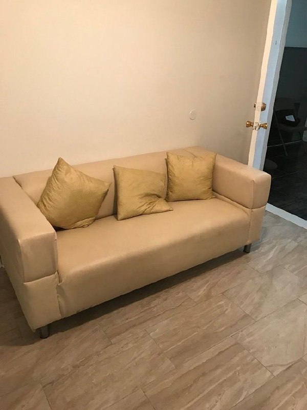Cozy 2-Bedroom First-Floor Apartment for Rent in Astoria Heights, Queens